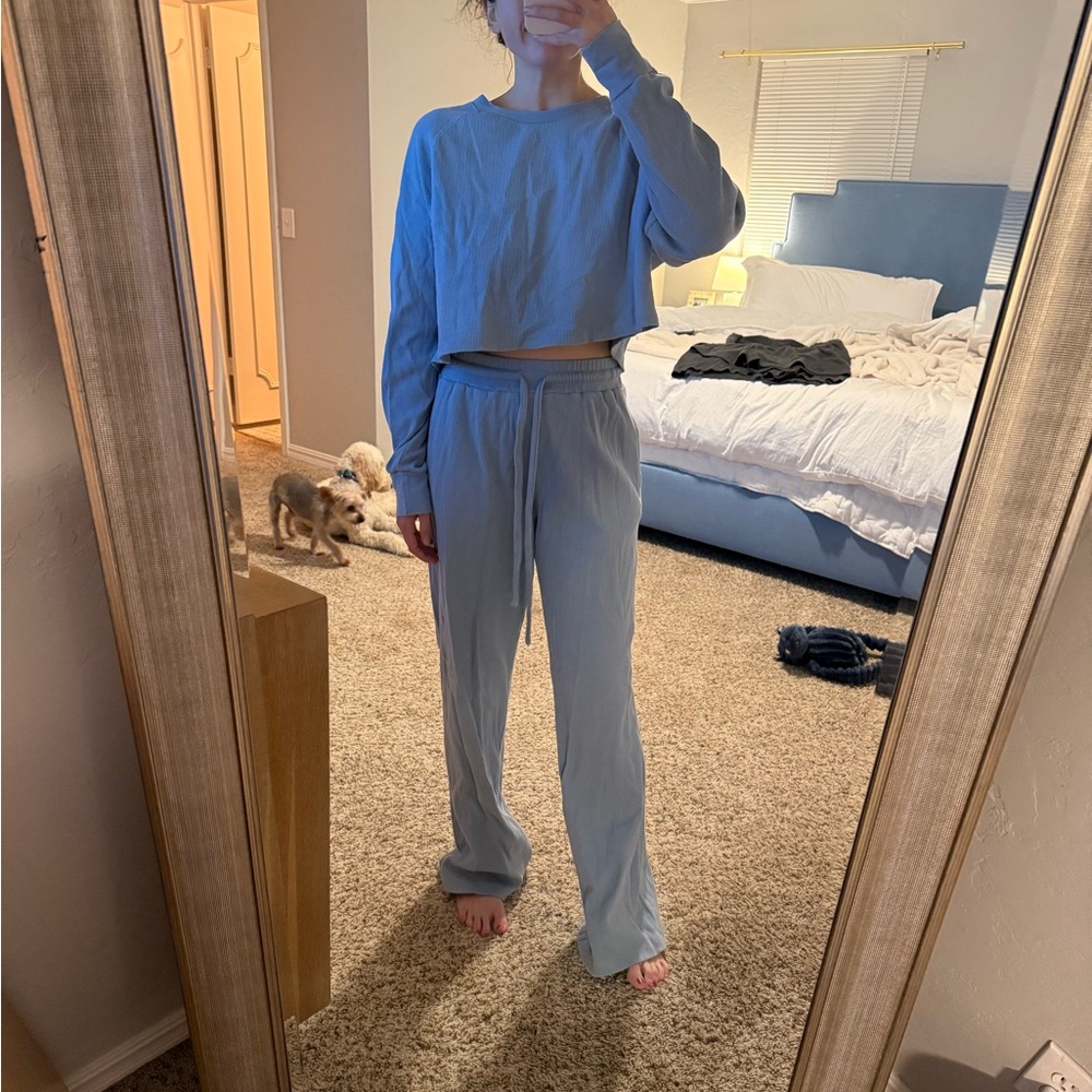 Daily Drills Cropped Thermal & Thermal Resort Pants in Mist